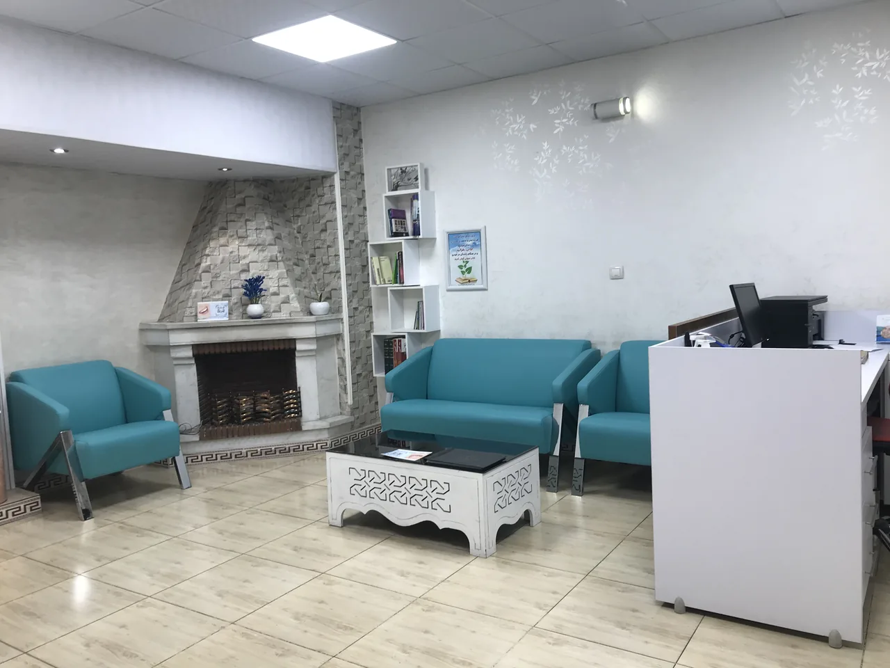 مرکز دندانپزشکی زیبایی دکتر صادقی نژاد