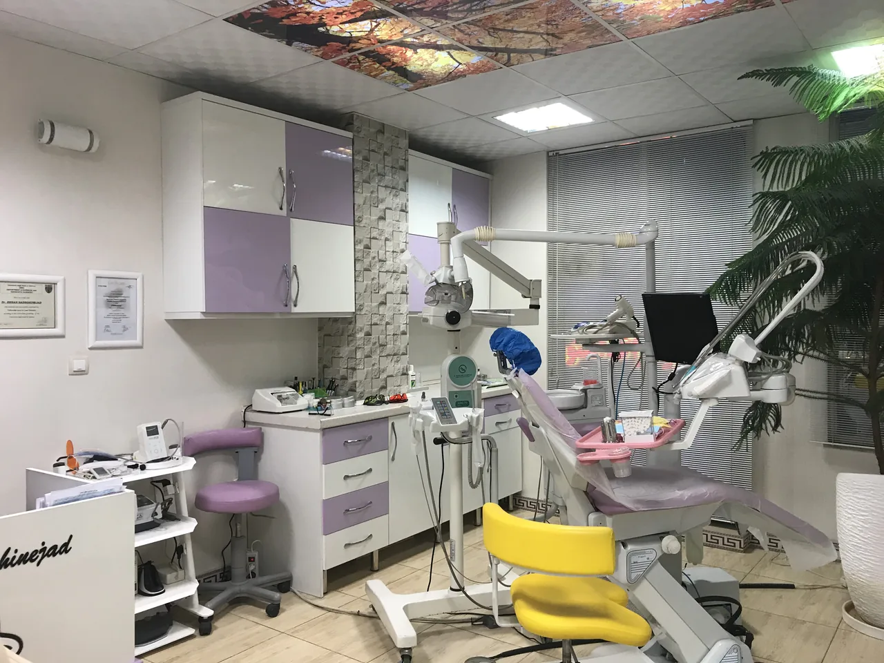 مرکز دندانپزشکی زیبایی دکتر صادقی نژاد - تصویر 2