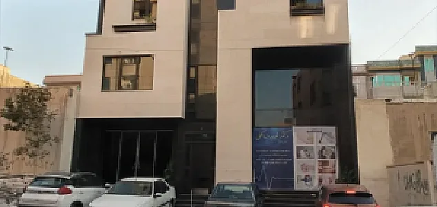 مطب دکتر غلامرضا ملکی متخصص پوست و مو
