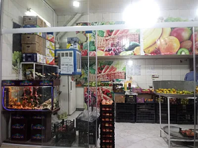 میوه وسبزی صفا