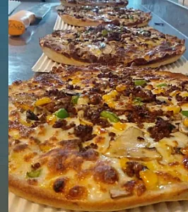 رستوران بمب فود. Bomb Food