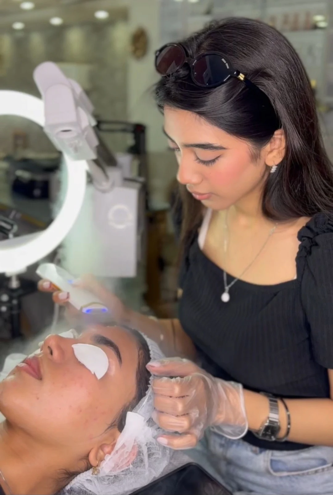 خدمات فیشال و پاکسازی صورت زهرا رضائی - درمانگاه در مشهد - تصویر 3