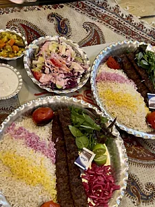 رستوران سنتی سرای حوض