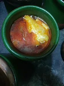 کباب ،دیزی و چای آلبالو عمو محمد