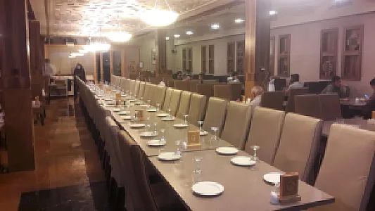 رستوران بهاران