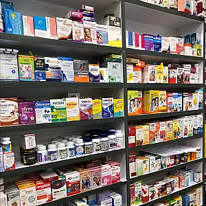 داروخانه دکتر محمودی خواه