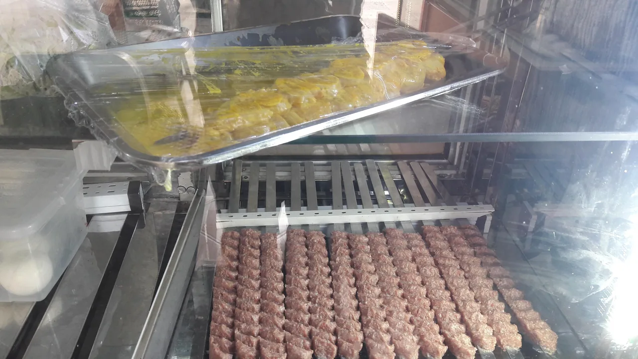 کبابی گلپایگانی - تصویر 2
