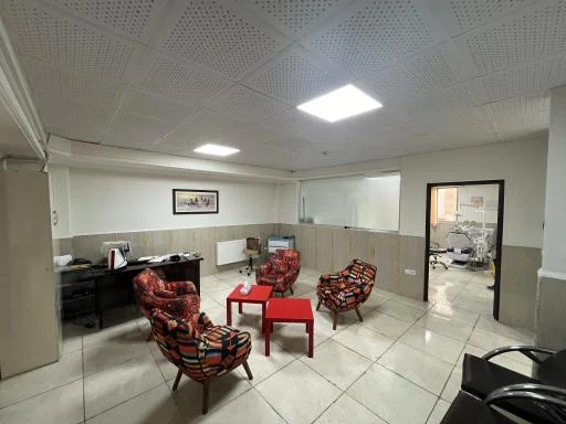 کلینیک تخصصی دندانپزشکی آراد