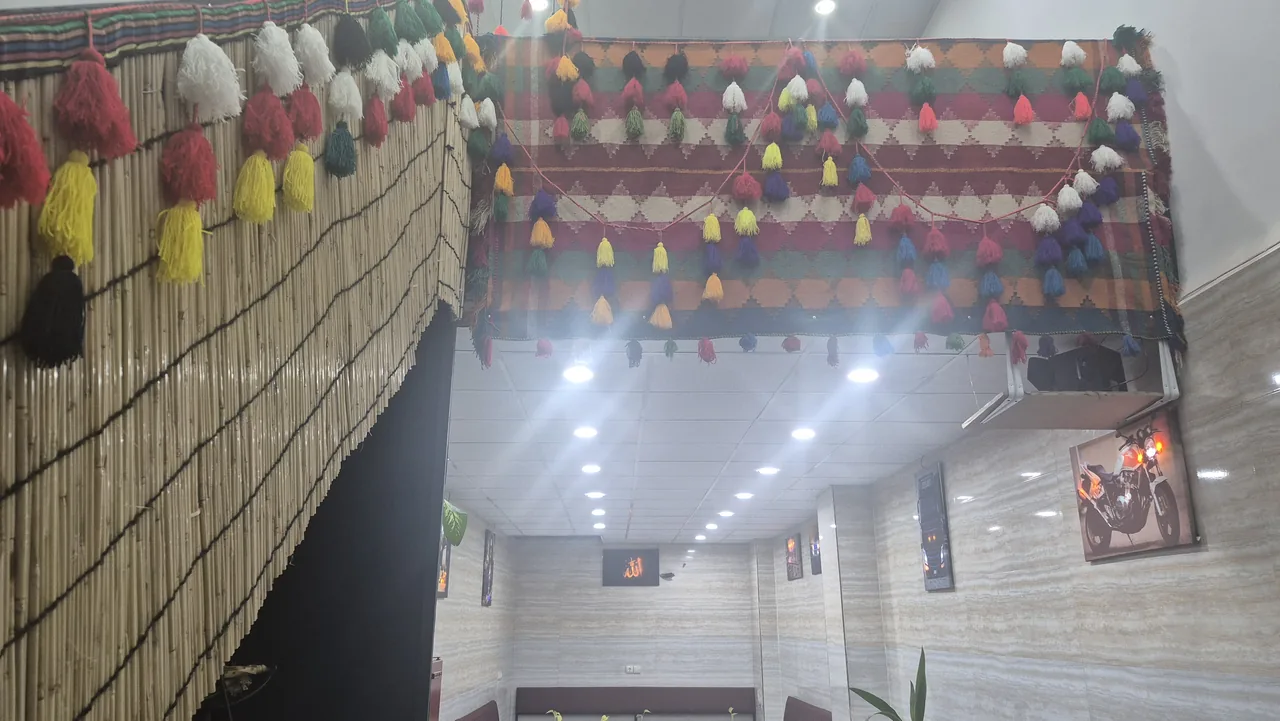 کافه دومان - تصویر 2