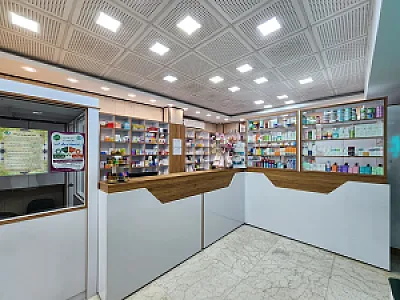 داروخانه دکتر احمدی - دکتر حاجی هاشمی