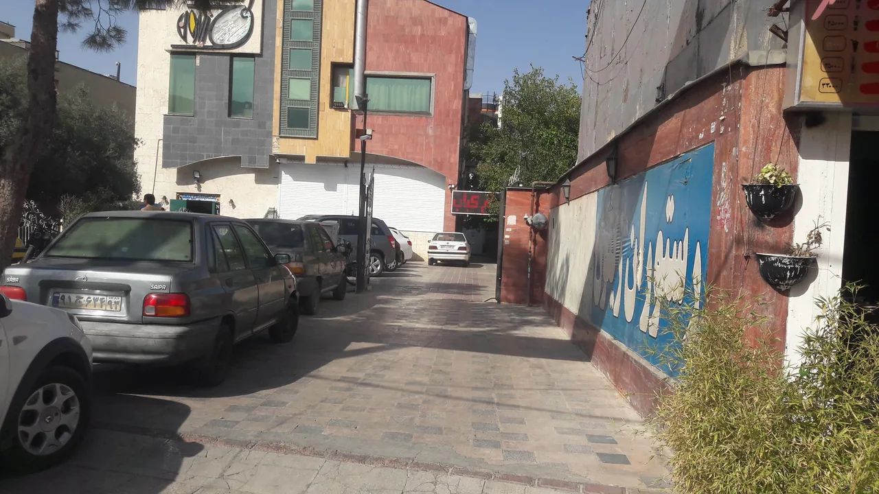 رستوران بیرون بر زیتون - تصویر 2