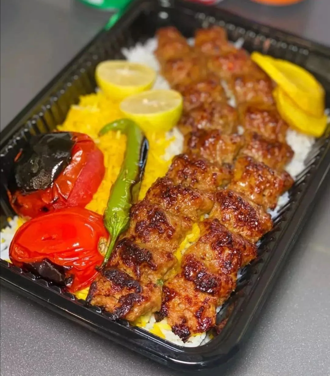بیرون بر سرآشپز