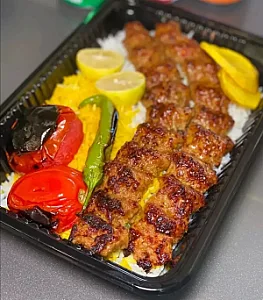 بیرون بر سرآشپز