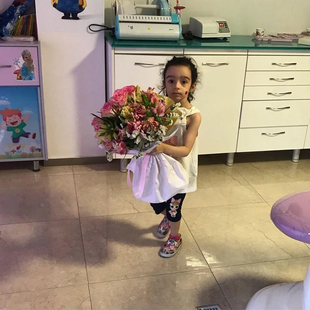 دندانپزشکی کودکان دکتر ساناز طهمورث پور - دندانپزشک در اصفهان - تصویر 3