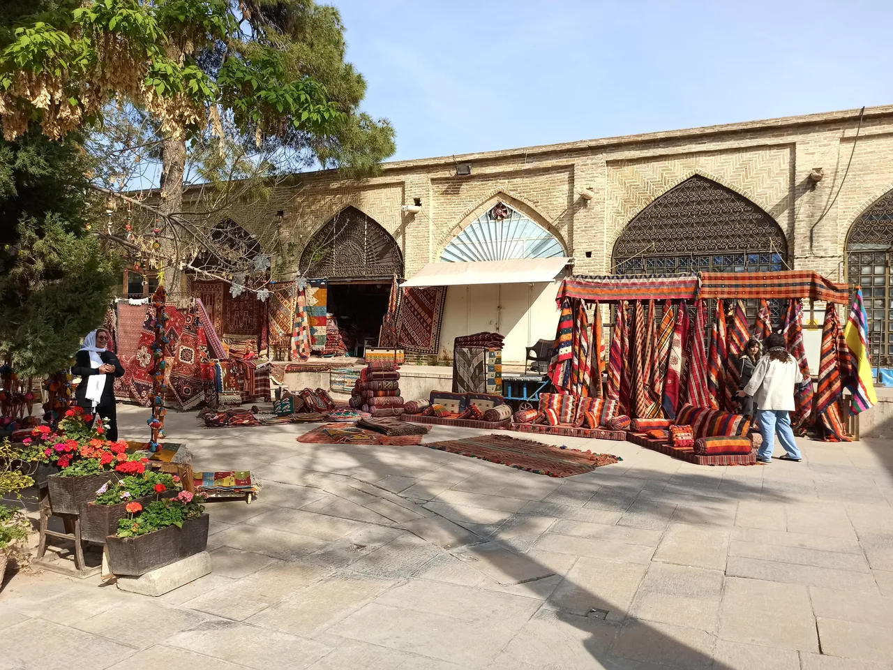 فرش آنتیک - تصویر 4
