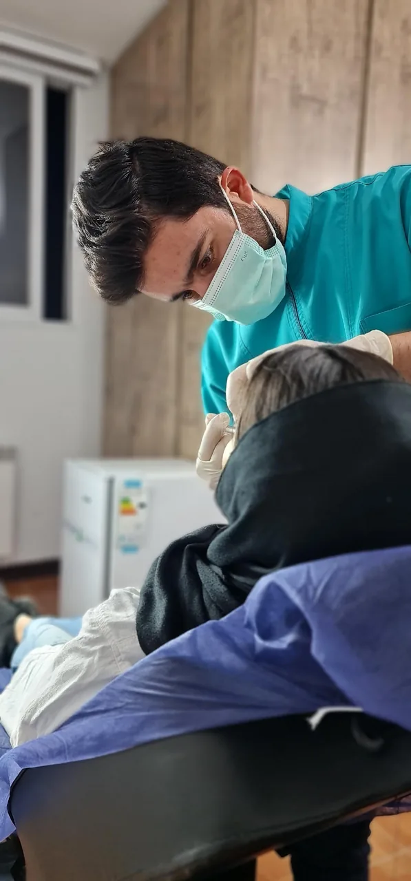 مطب پوست و زیبایی دکتر همت