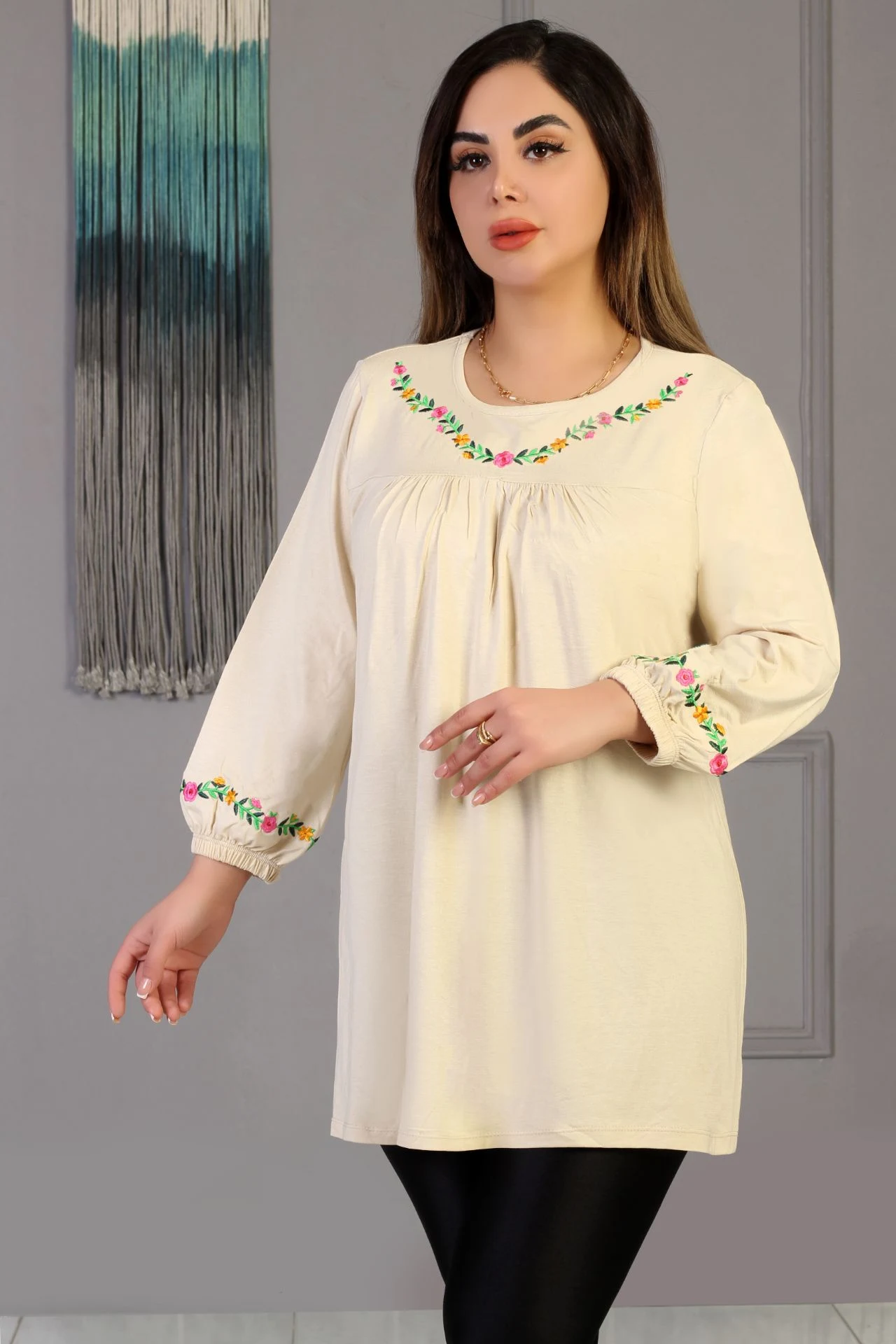 فروشگاه پوشاک زنانه و بچگانه ونوس - پوشاک زنانه در مشهد