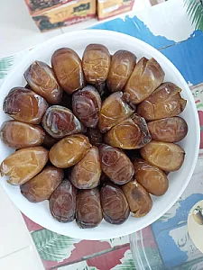 رطب و خرما فروشی شاهرخ صنعتی