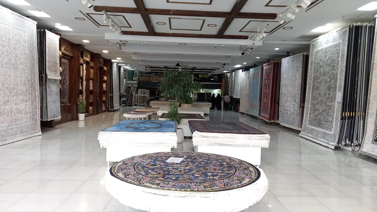 فروشگاه فرش هخامنش،نمایندگی دیبا و اصیل تبریز - تصویر 10