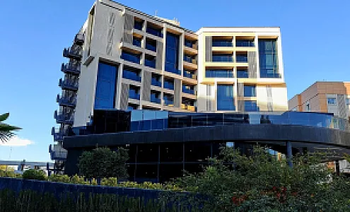 هتل سیزنز (Seasons Hotel)