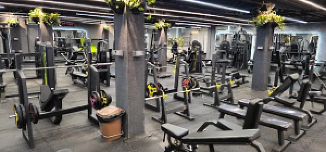 باشگاه آرتا فیتنس شعبه والفجر