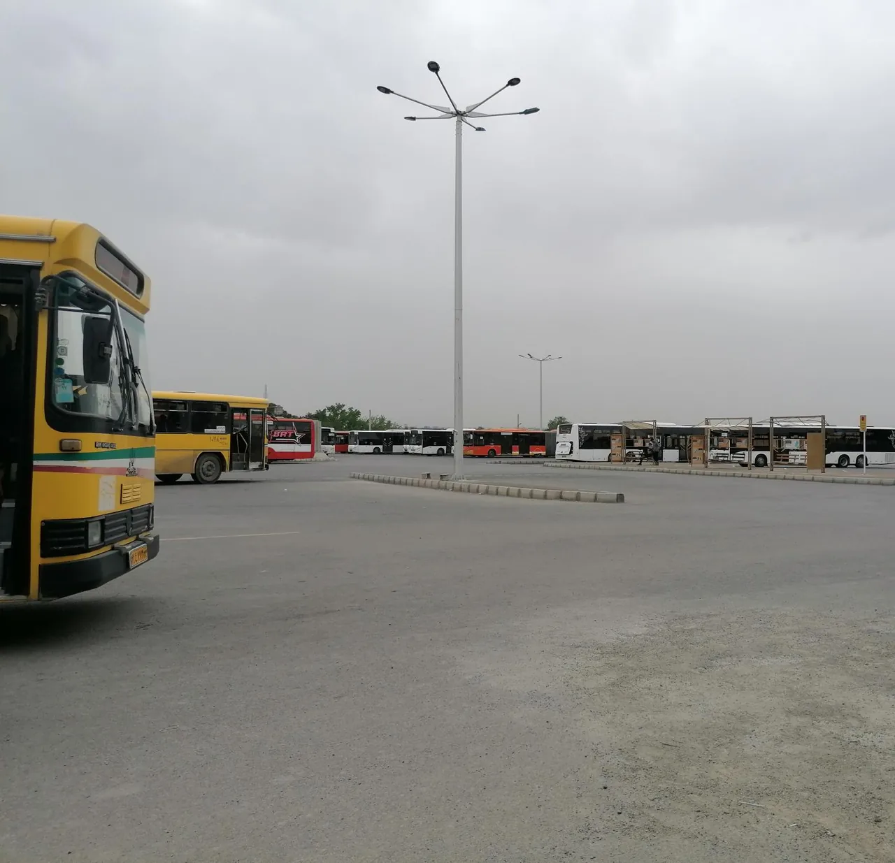 ترمینال اتوبوس ها - تصویر 3