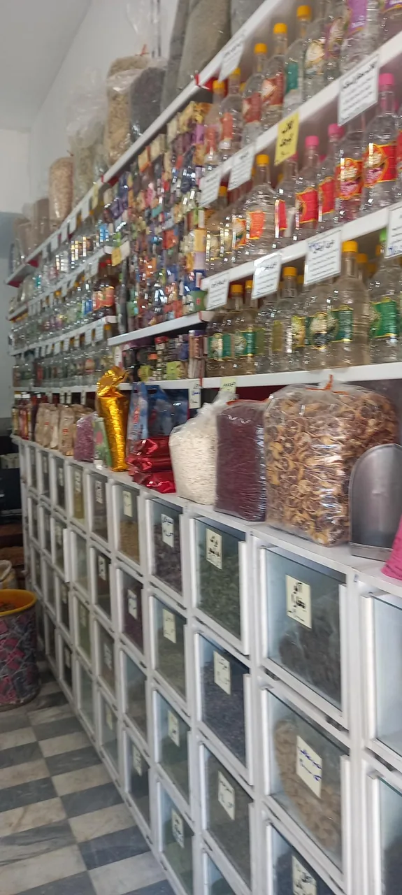 عطاری حکیم نیشابوری - طب سنتی و عطاری در کرج - تصویر 2