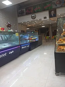 کافه قنادی نوشین