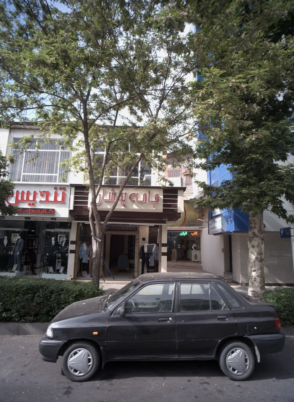 فروشگاه کت و شلوار مردانه تندیس