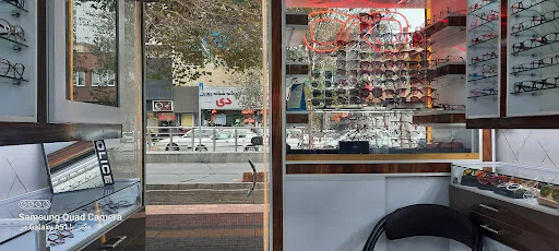 عینک طبی پروفسور