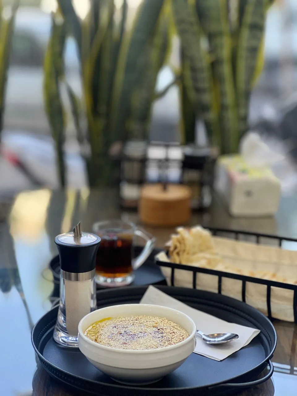 صبحانه کرمی شعبه گوهردشت