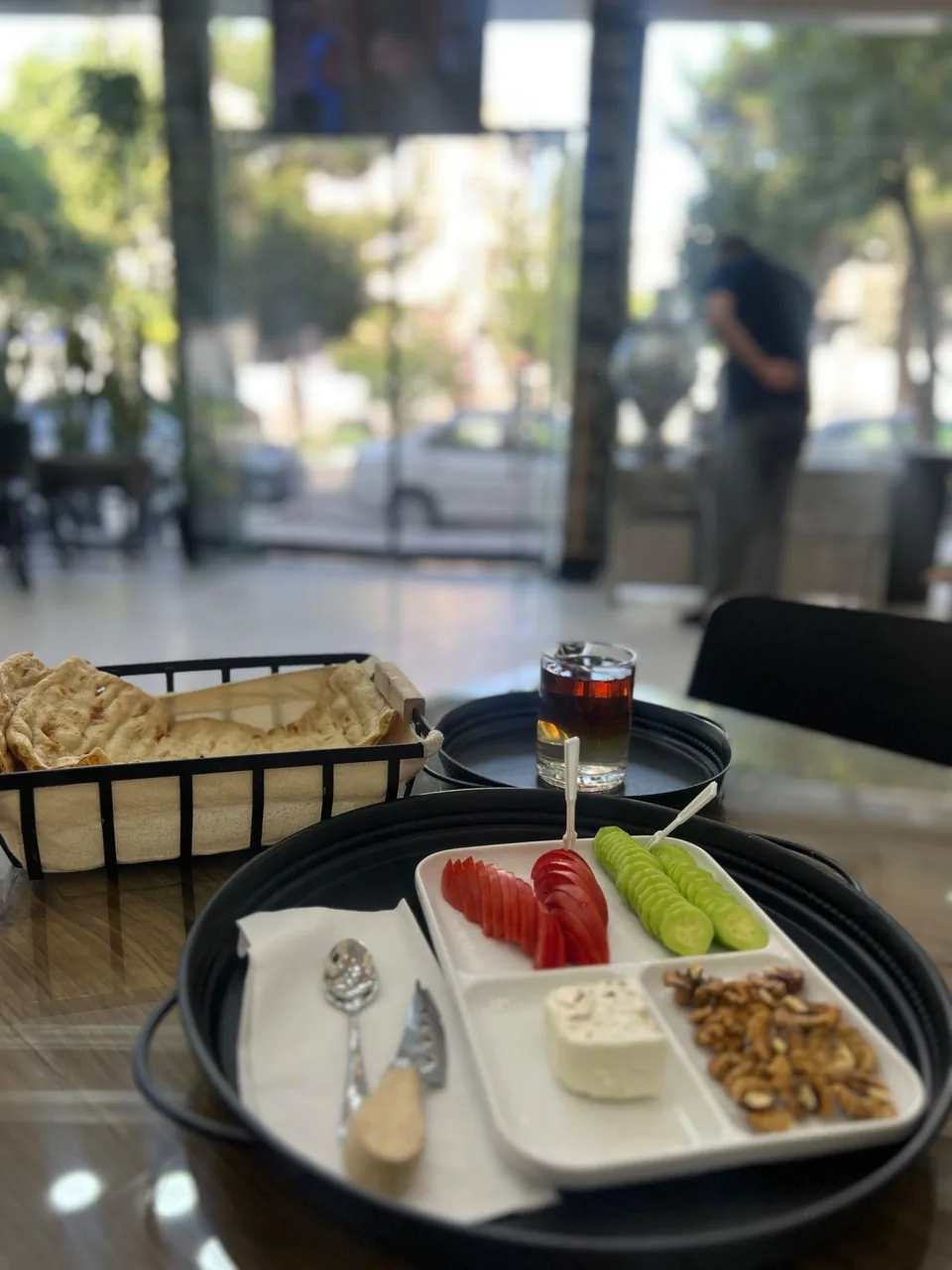 صبحانه کرمی شعبه گوهردشت - تصویر 2