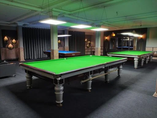 باشگاه بیلیارد شقایق