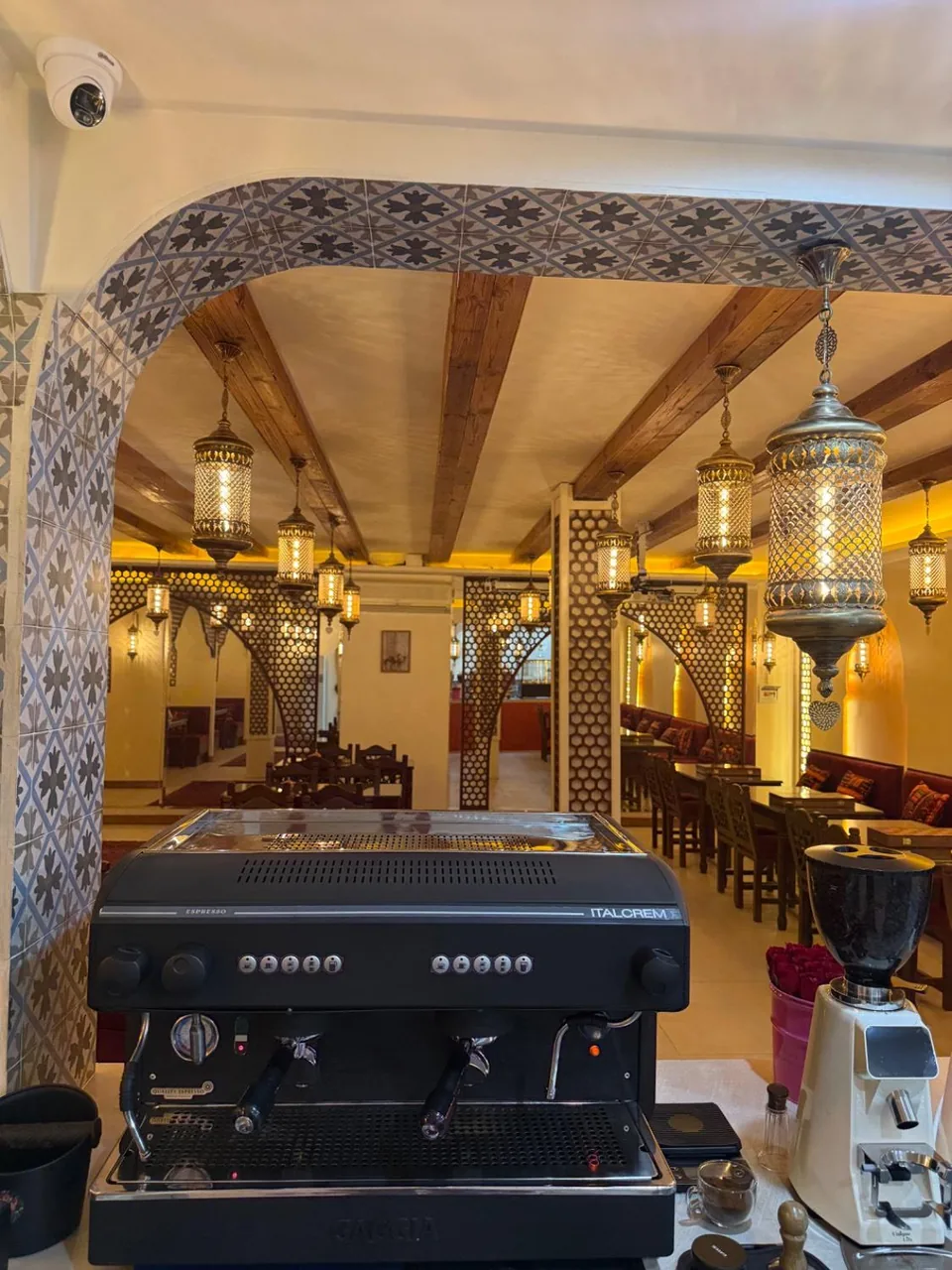 کافه عربی لیالی