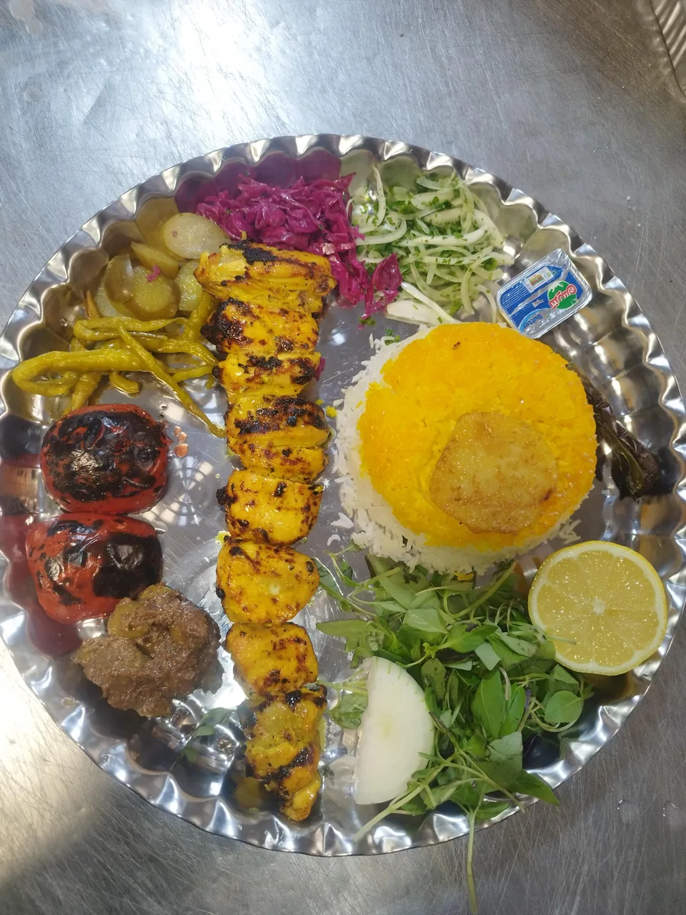 رستوران گلپایگانی برادران اکبری