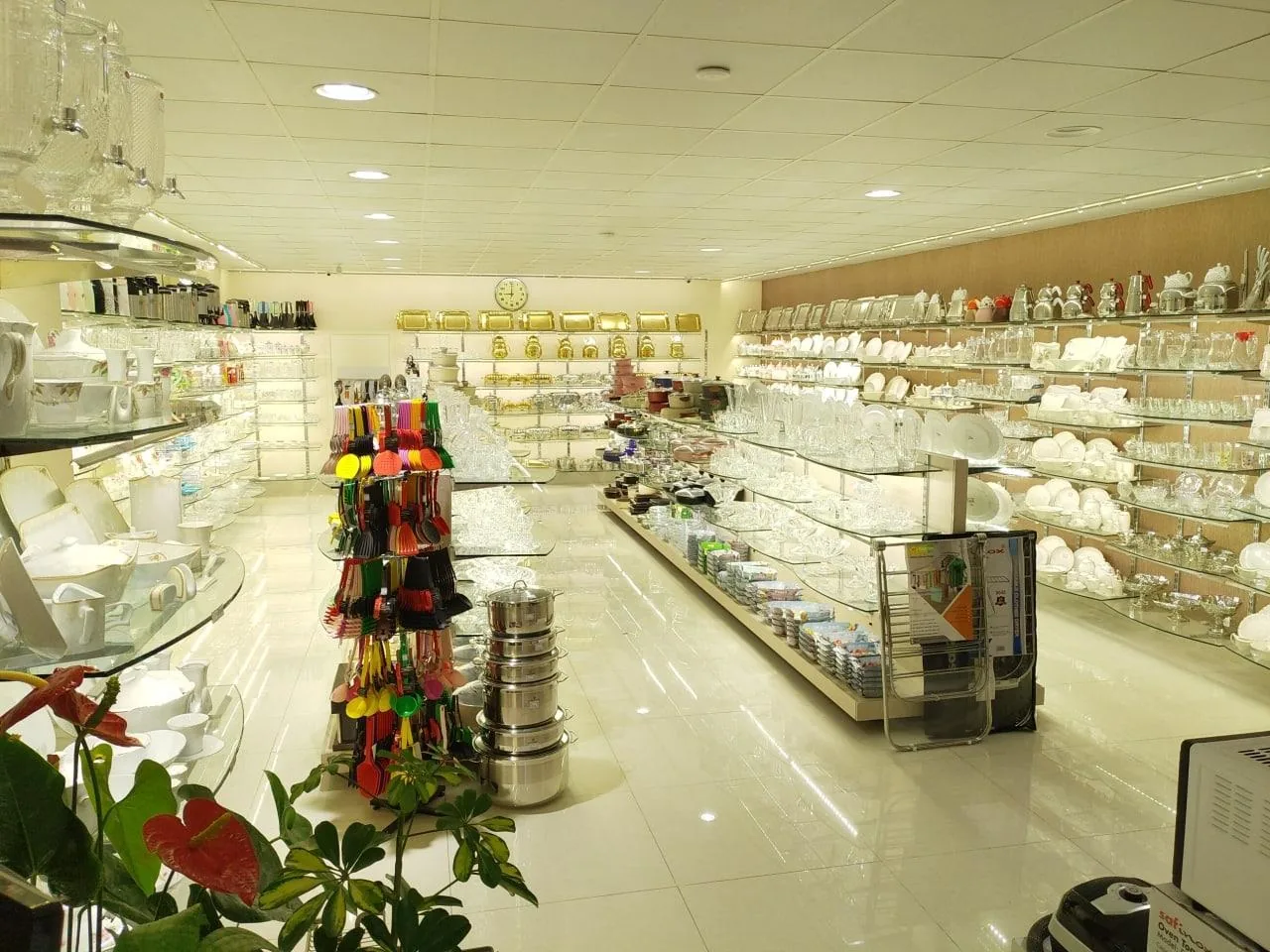 فروشگاه خانه بلورین - تصویر 2