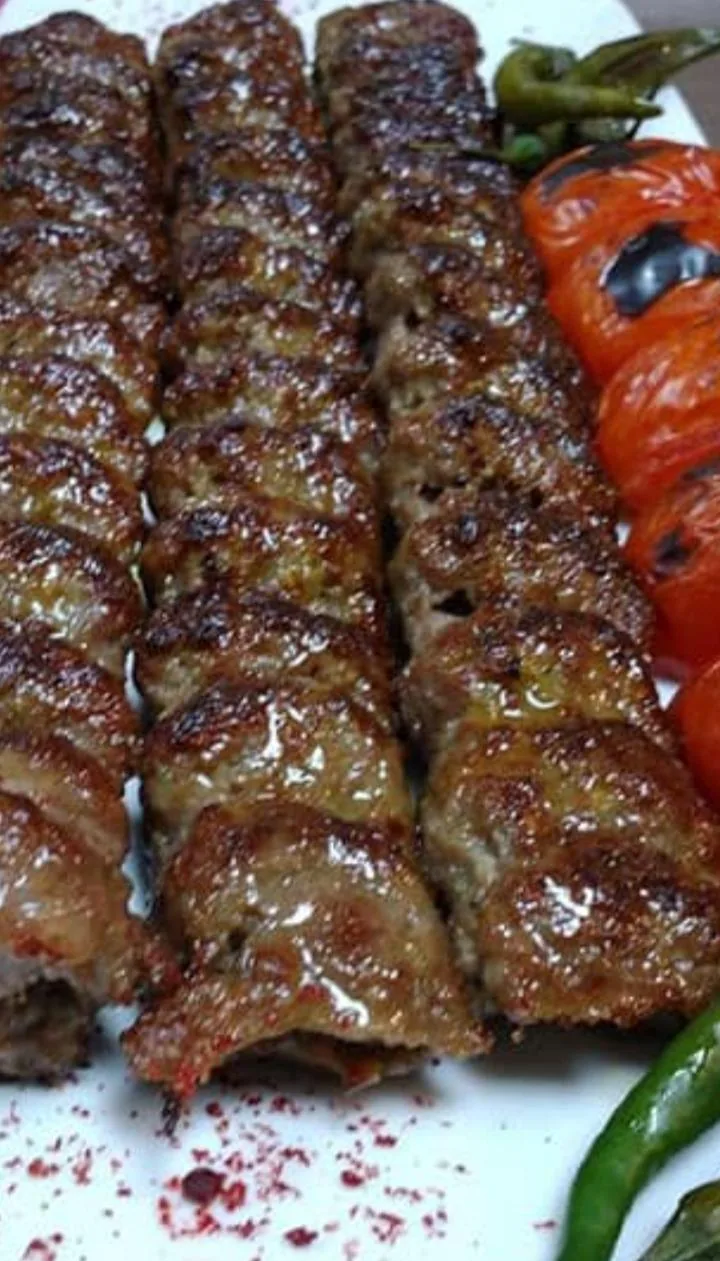 کبابی گل یاس - تصویر 4
