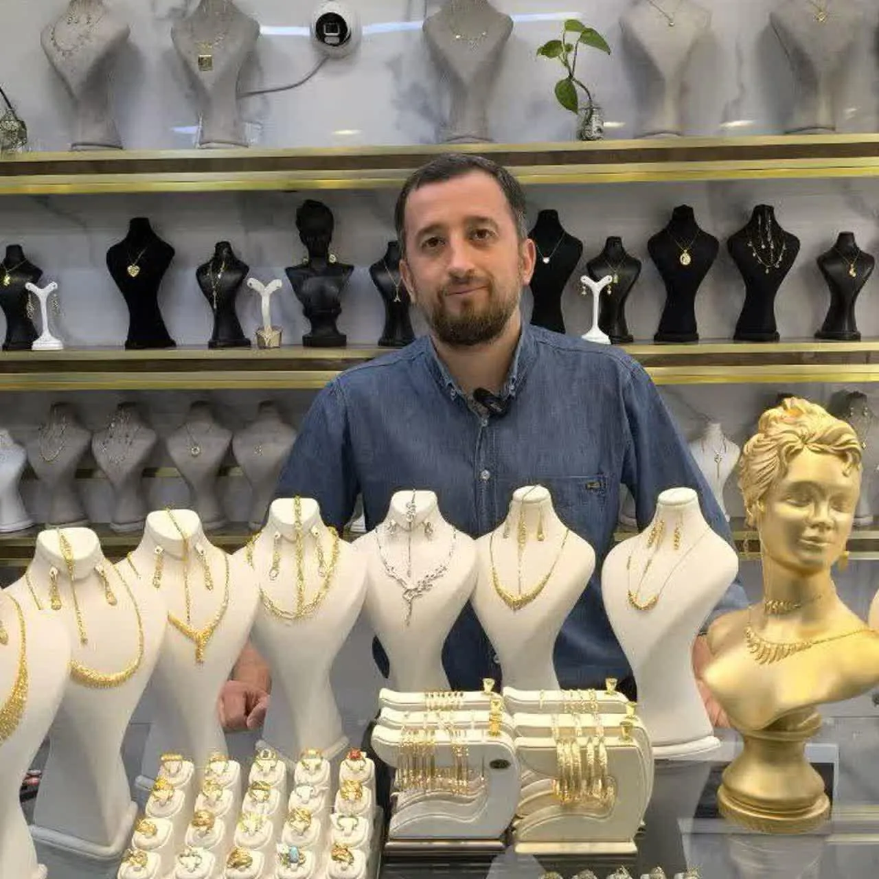 طلا و جواهری گلستانه - تصویر 2