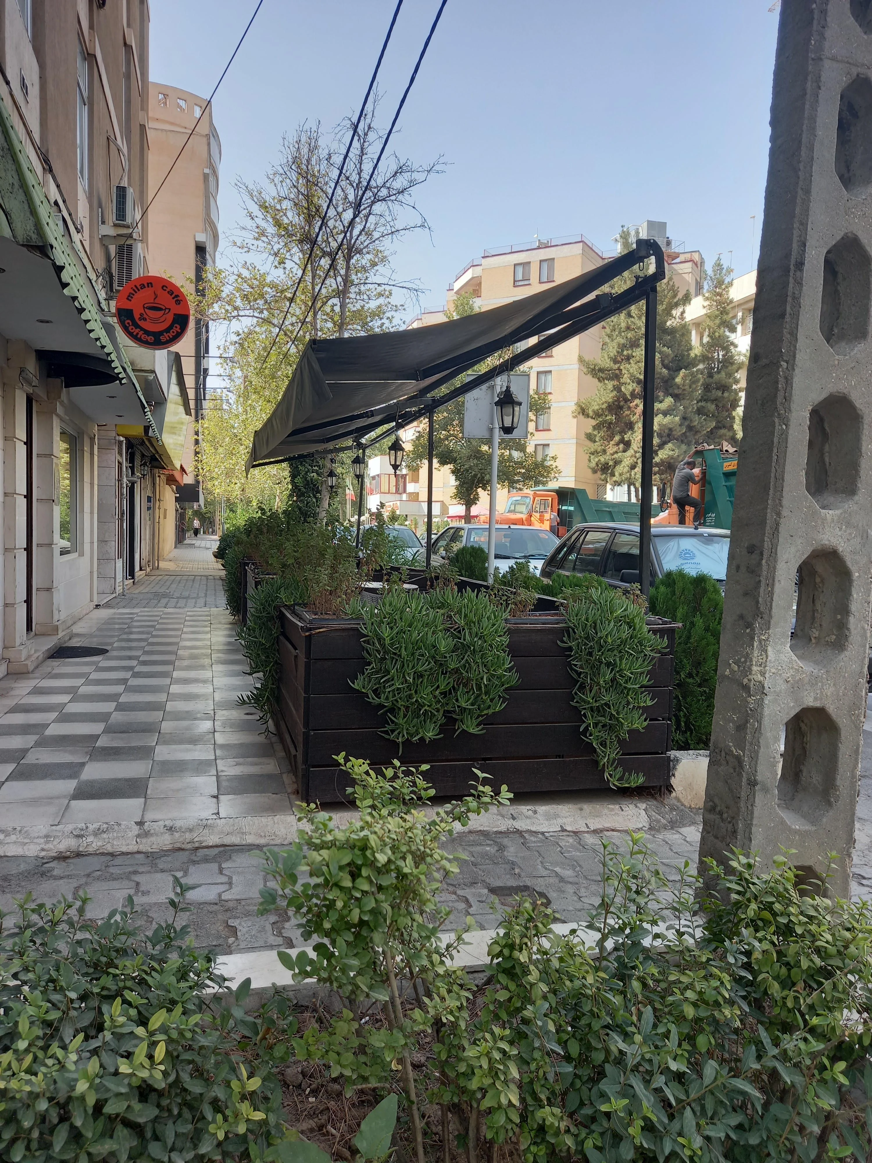 کافه میلان - تصویر 2