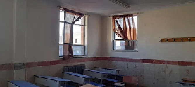 دبیرستان نمونه دولتی شهیدشیرودی