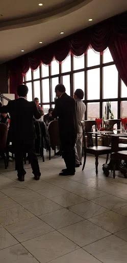 رستوران خانی(بام تبریز)