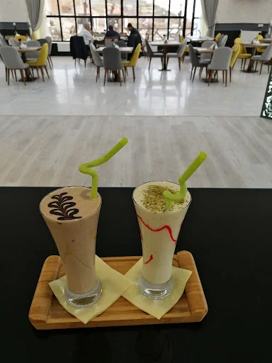 رستوران خانی(بام تبریز)