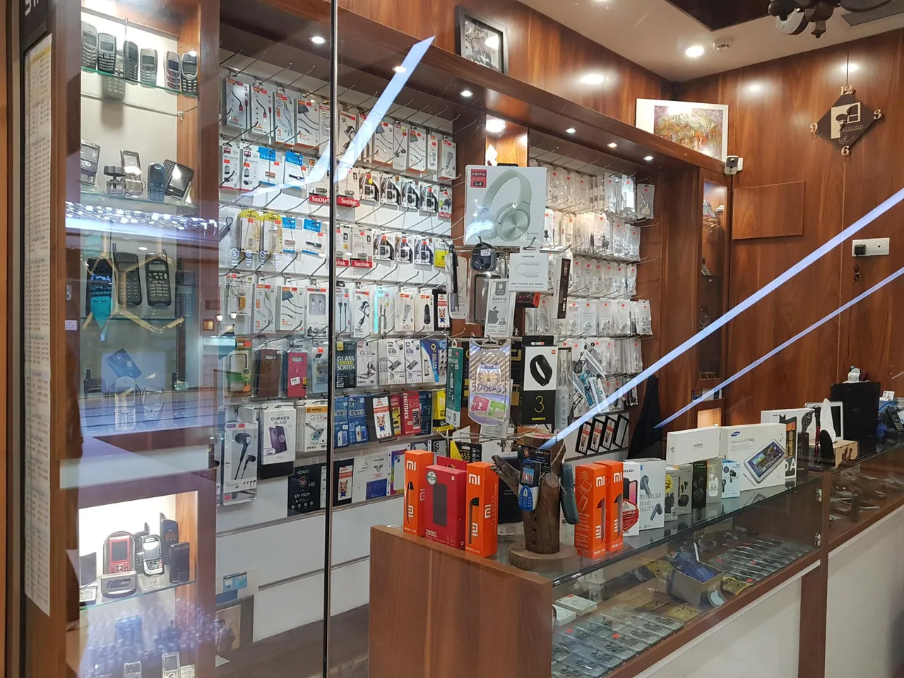 موبایل مرکزی نادری - تصویر 4