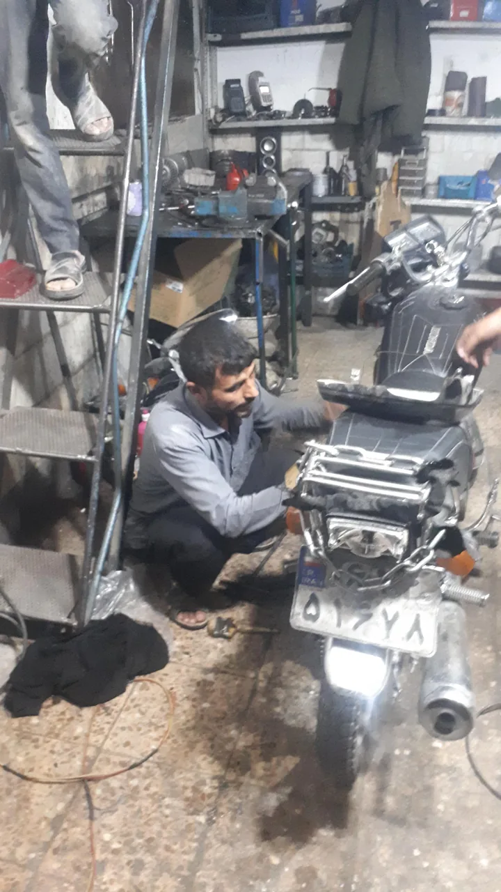 تعمیرگاه موتورسیکلت‌‌ برغمدی - تصویر 4