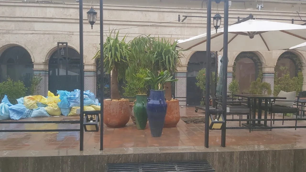 رستوران ایرانی و فرنگی طنجه - تصویر 4