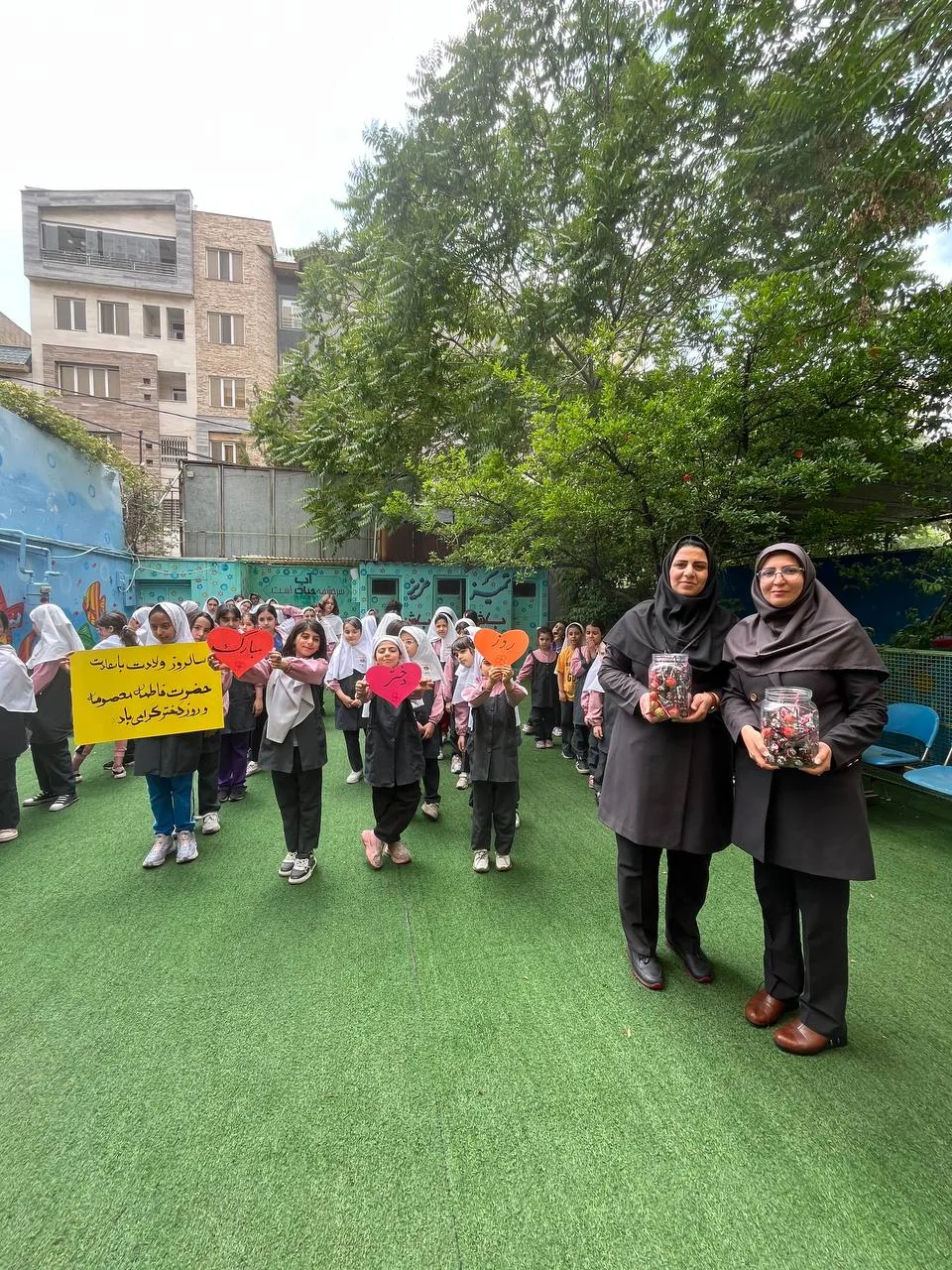 مدرسه دخترانه غیرانتفاعی نیلوفران - تصویر 3