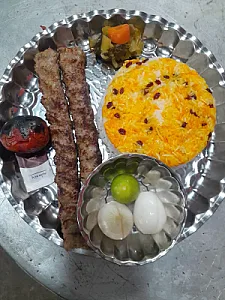 کافه رستوران سنتی شاهان