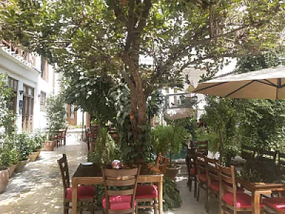 رستوران سنتی چهارنقش