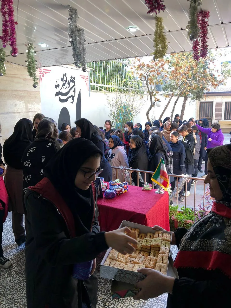 دبیرستان متوسطه دوم دخترانه هدف - تصویر 4