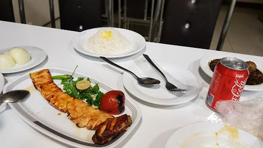 رستوران حاج محمد و پسران